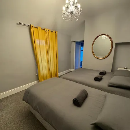 Casa de hóspedes Luxury Triple Near Croke Park -1 *