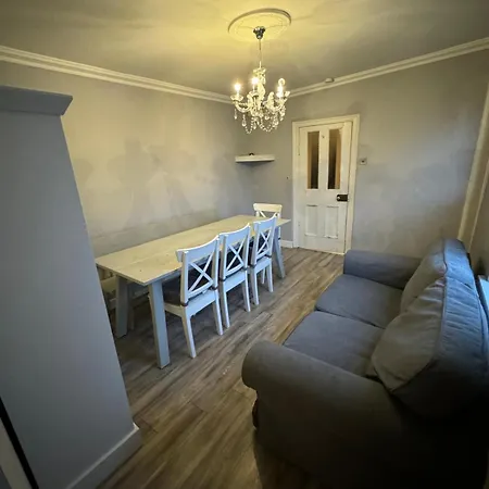 Luxury Triple Near Croke Park -1 فندق دبلن